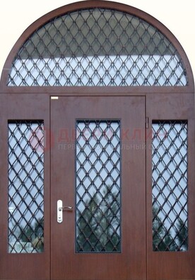 Крепкая стальная арочная дверь со стеклом и ковкой ДА-21 в Туле