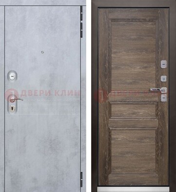 Серая металлическая дверь с МДФ коричневого цвета ДМ-304 в Туле