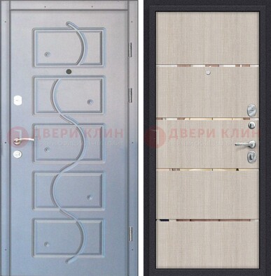 Серая железная дверь с МДФ и молдингами ДМ-392 в Сергиевом Посаде