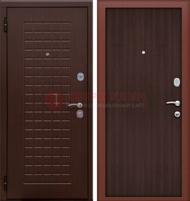Коричневая металлическая дверь с МДФ ДМ-78 в квартиру в Туле