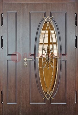 Полуторная металлическая дверь со стеклом и ковкой ДСК-108 в Туле