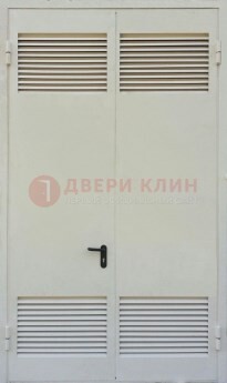 Белая металлическая противопожарная дверь с вентиляционной решеткой ДТ-6 в Туле